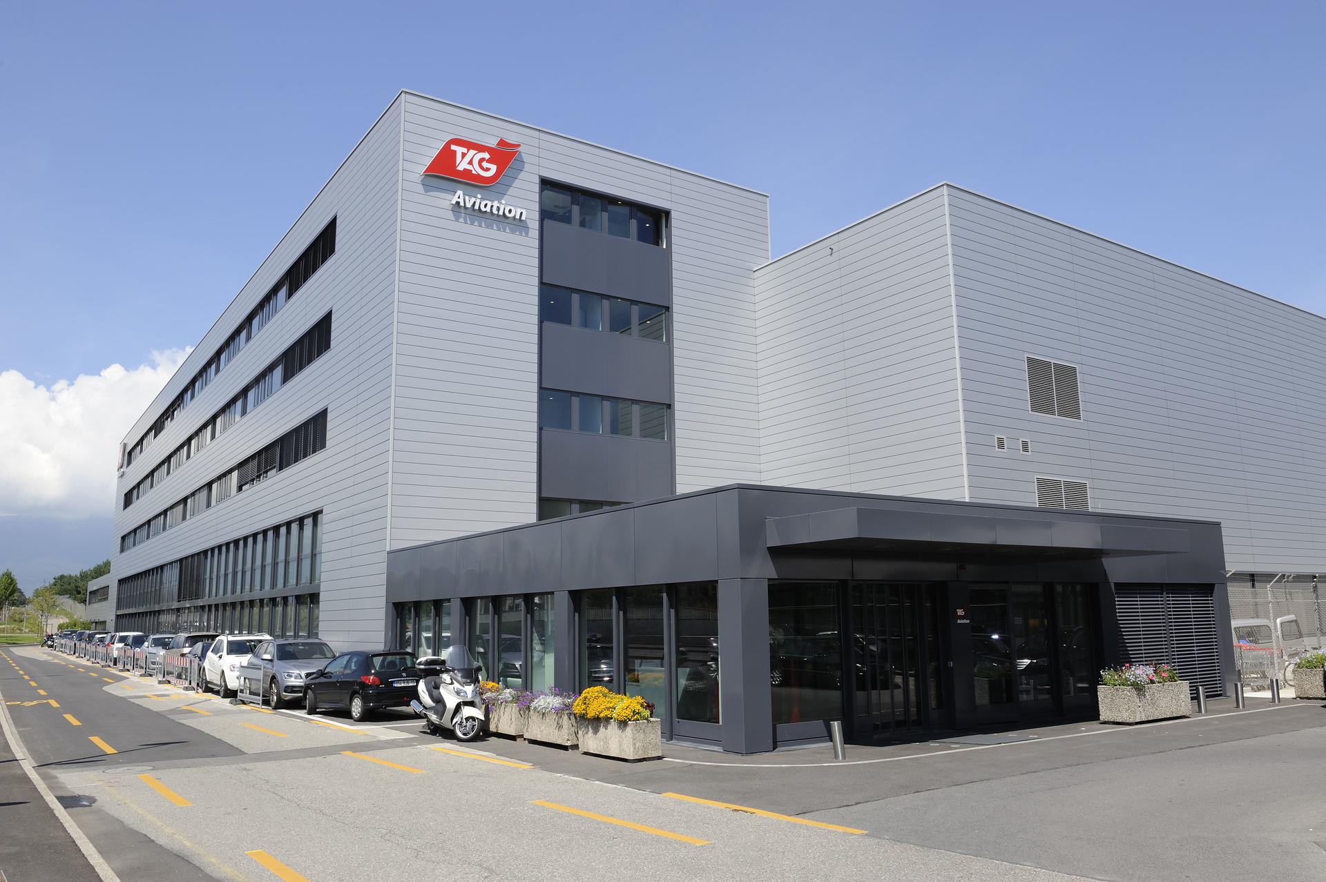 Tag Geneva 5cb4a455011f7