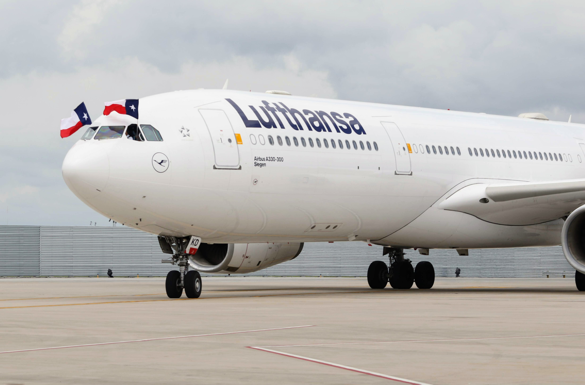 3 F6 A8127 Arriving In Aus