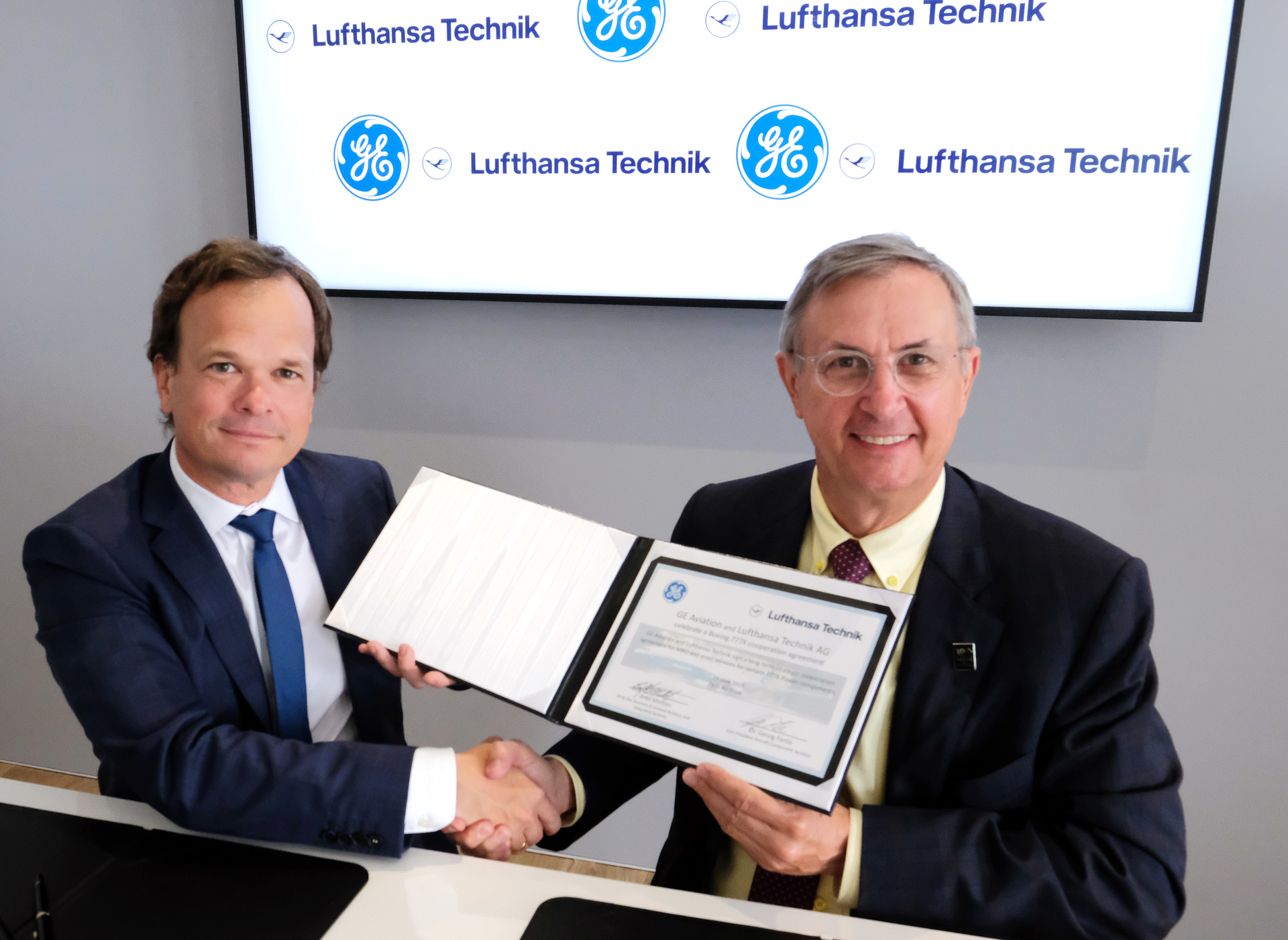 Ge Aviationand Lufthansa Techniksign777 Xmro Cooperation Agreement Dr georg Fantaand Brad Mottier
