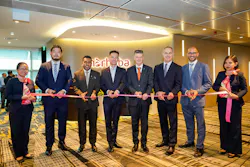 From left to right, flanked by marhaba employees: Francis Loi, Head of Commercial, dnata Singapore; Musdalifa Abdullah, Chief Financial Officer, dnata Singapore; Jayson Goh, Managing Director, Airport Operations Management, Changi Airport Group; Dirk Goovaerts, Regional Chief Executive Officer for Asia Pacific, dnata; Stewart Angus, Divisional Senior Vice President, International Airport Operations, dnata; Shahab Al Awadhi, Head of marhaba Global Product, dnata.