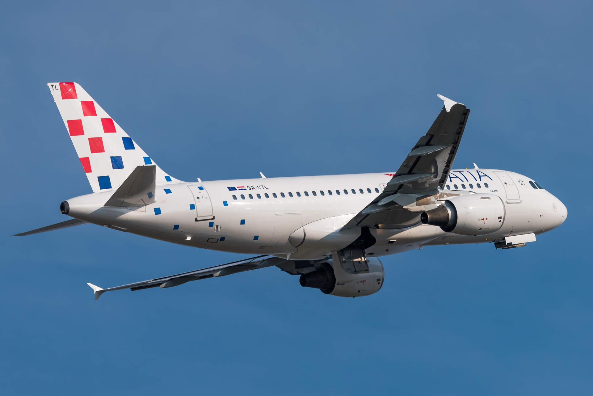 Croatia Airlines A grubelic3 Croatia Airlines Airbus A319 Copyright Croatia Airlines A Grubelic