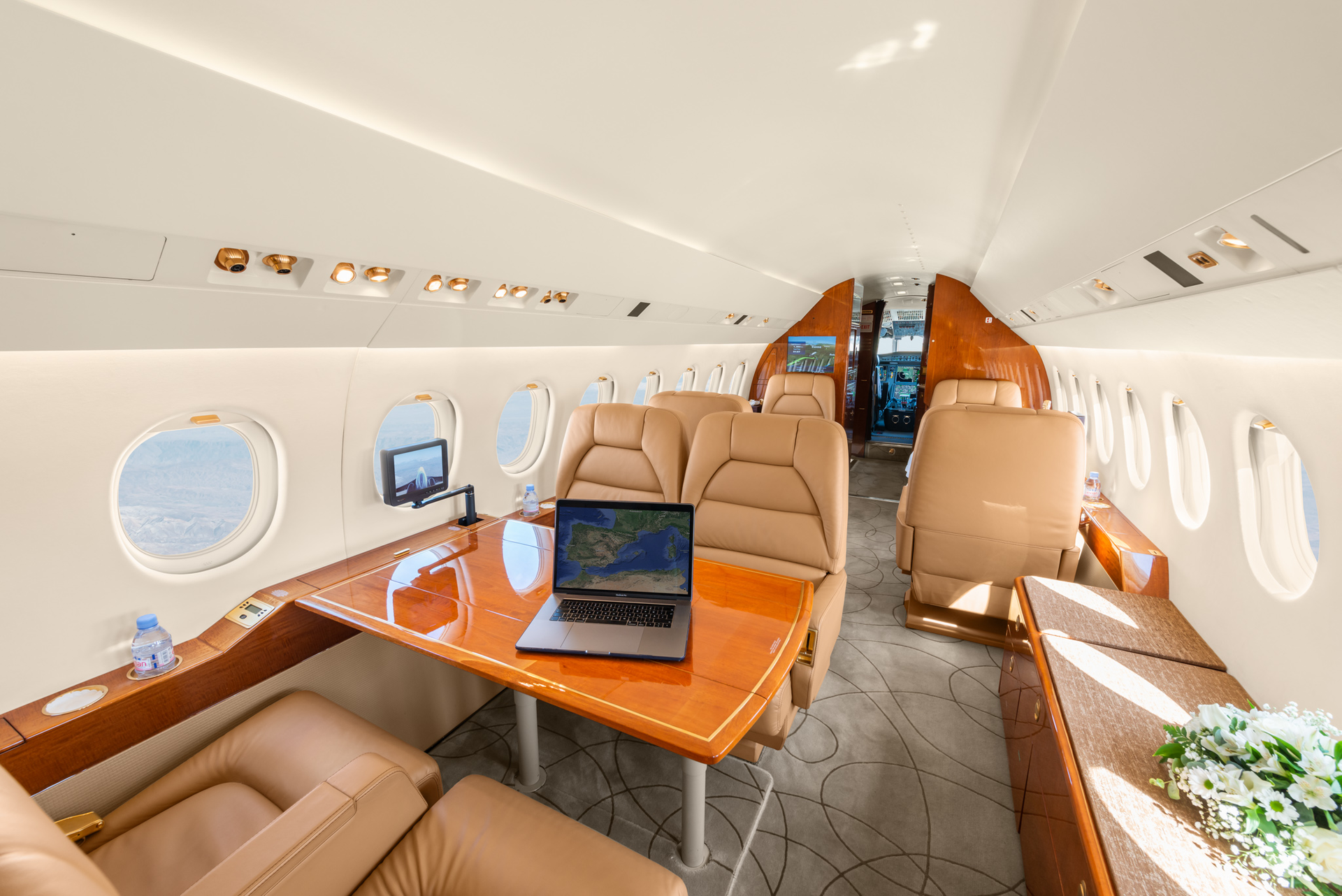 Vertis Is Marketing This Elegant Falcon 900 Ex As Part Of Vcmp