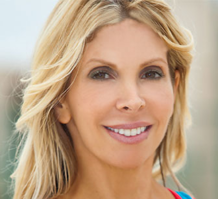 Amanda Graff Headshot