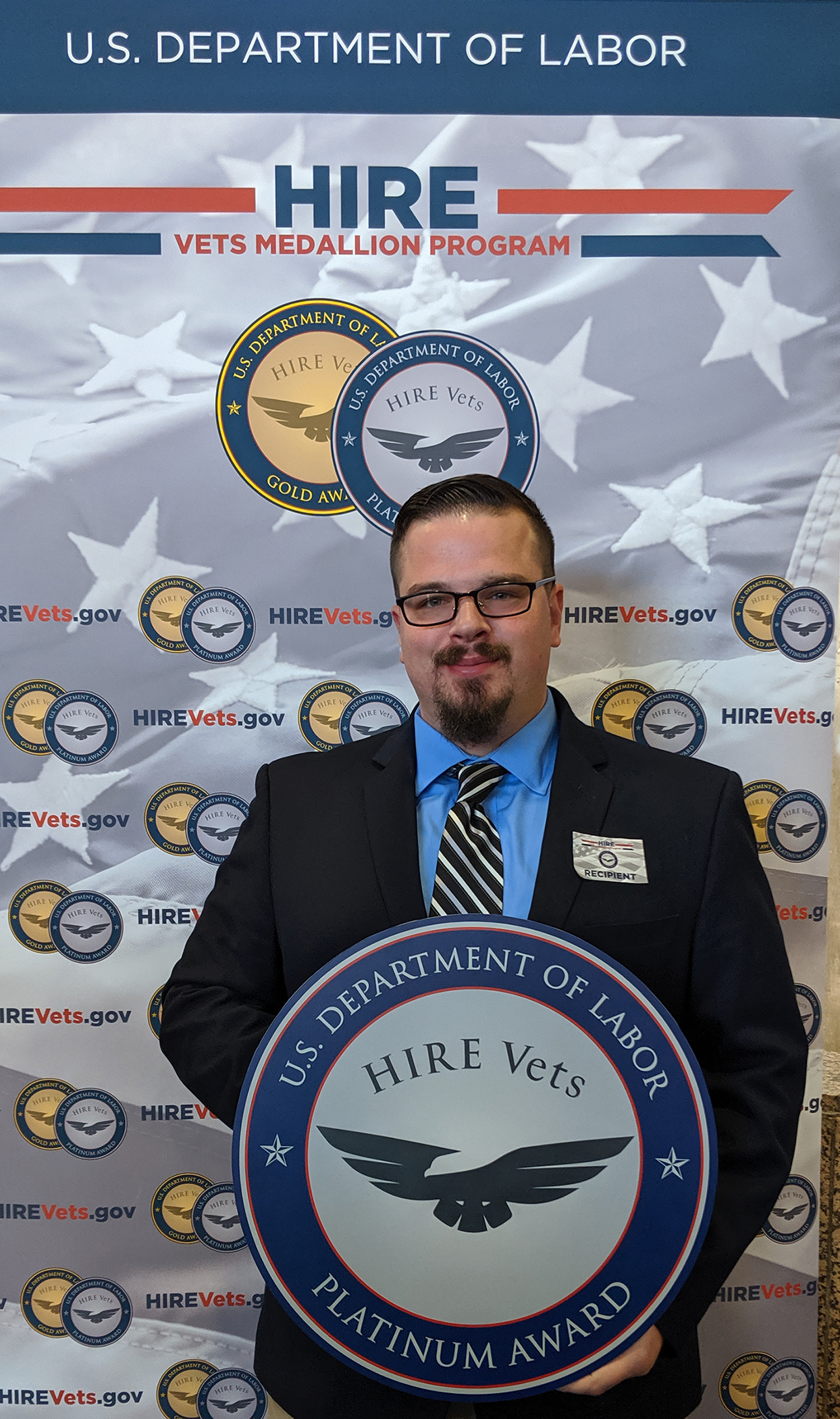 Hire Vets Award 5dc9881b212b1