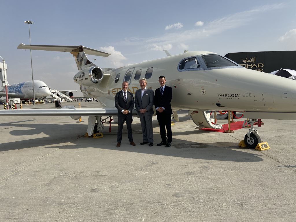 L Ronnie Hall Etihad Aviation Training, M Lee Woodward Skyborne, R James Collishaw Etihad Aviation Training High Res