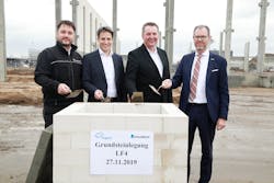 Foundation Stone Laid for Swissport Air Cargo Warehouse at Frankfurt Airport’s CargoCity South. (from the left: Mike Flörke, Division Manager at Goldbeck, Felix Kreutel, Senior Vice President of Real Estate and Properties at Fraport AG, Karl-Heinz-Dietrich, Senior Executive Vice President Retail and Properties at Fraport AG, Willy Ruf, Senior Vice President Central & Eastern Europe von Swissport) Foundation Stone Laid for Swissport Air Cargo Warehouse at Frankfurt Airport’s CargoCity South. (from the left: Mike Flörke, Division Manager at Goldbeck, Felix Kreutel, Senior Vice President of Real Estate and Properties at Fraport AG, Karl-Heinz-Dietrich, Senior Executive Vice President Retail and Properties at Fraport AG, Willy Ruf, Senior Vice President Central & Eastern Europe von Swissport)