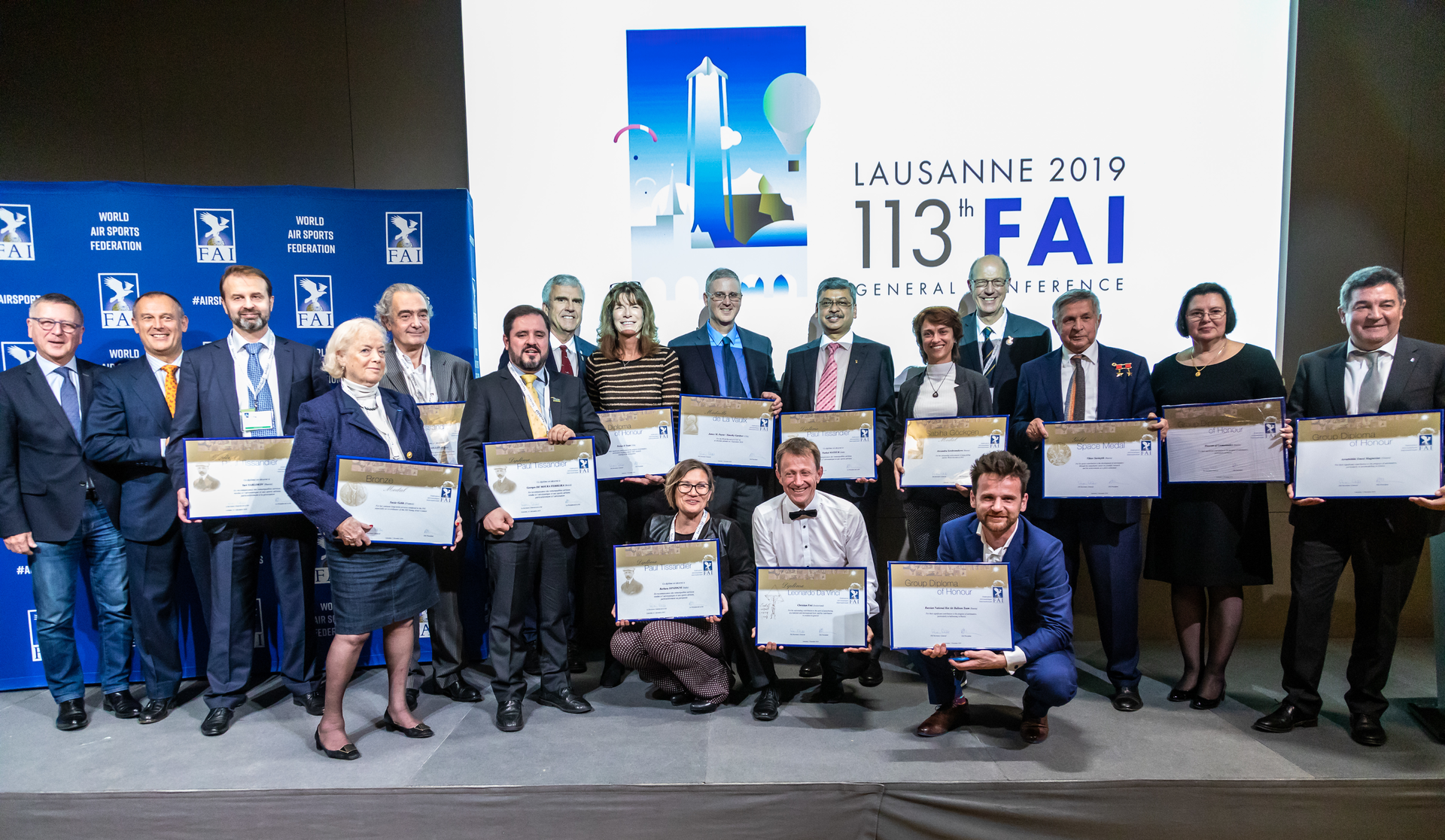 Group picture of all the awardees.
