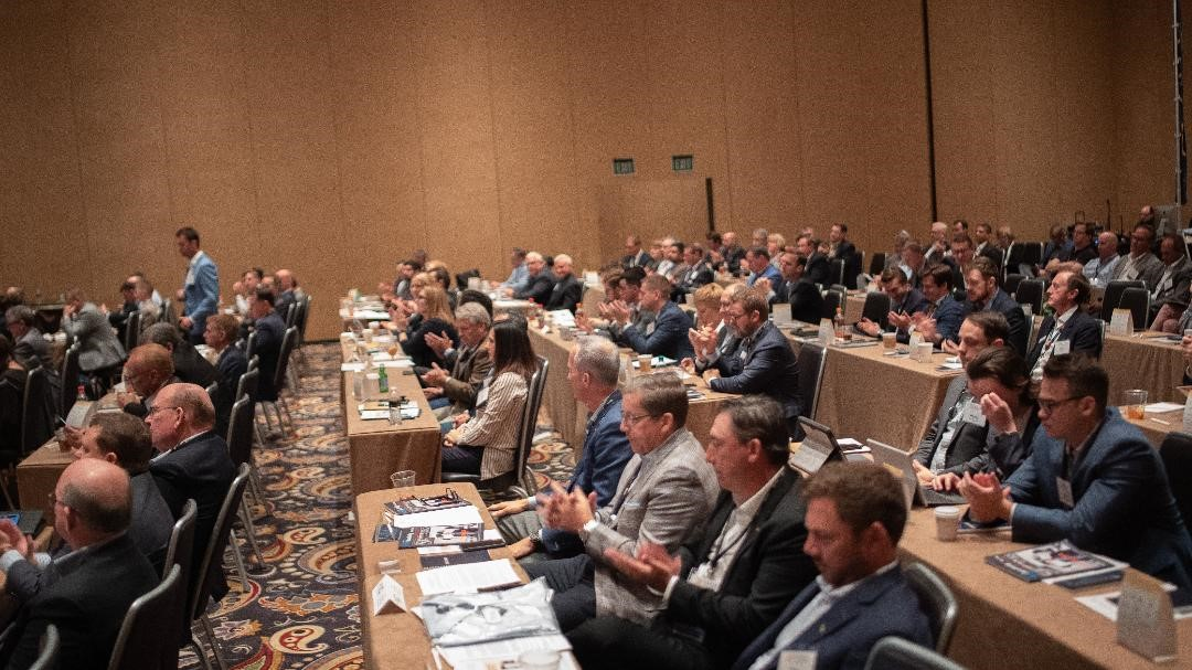 IADA's fall meeting was well attended by more than 100 companies.