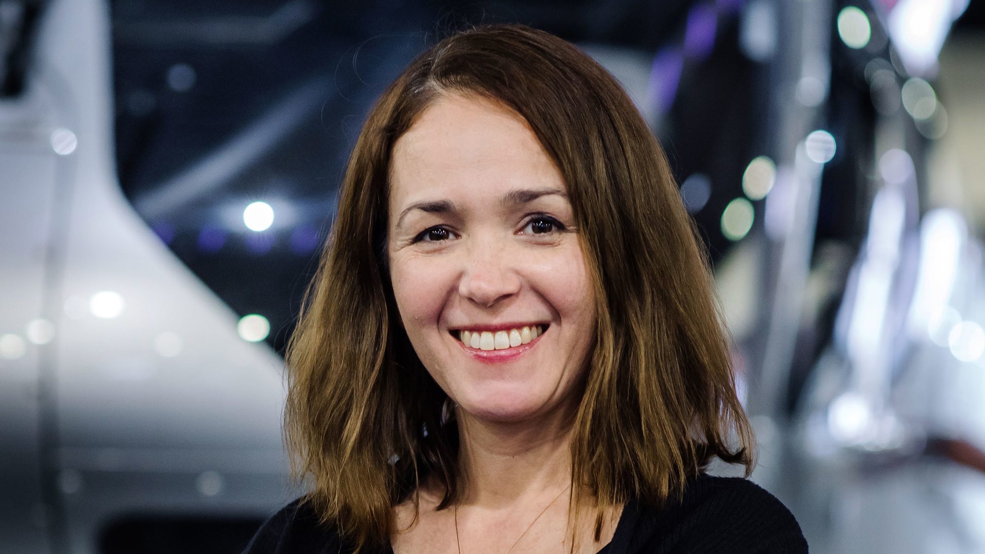 Bvp 3897 C D bond 5e21d0d83917d