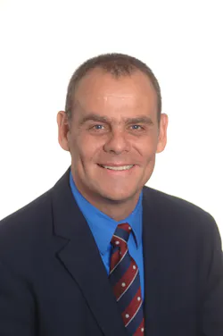Peter Kelly 5e14920a70f9a Peter Kelly 5e14920a70f9a
