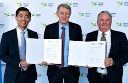 From left, dnata Head of Cargo Terence Yong, WSA CEO Graham Millett and Toll Group General Manager Aviation Noel Prosser
