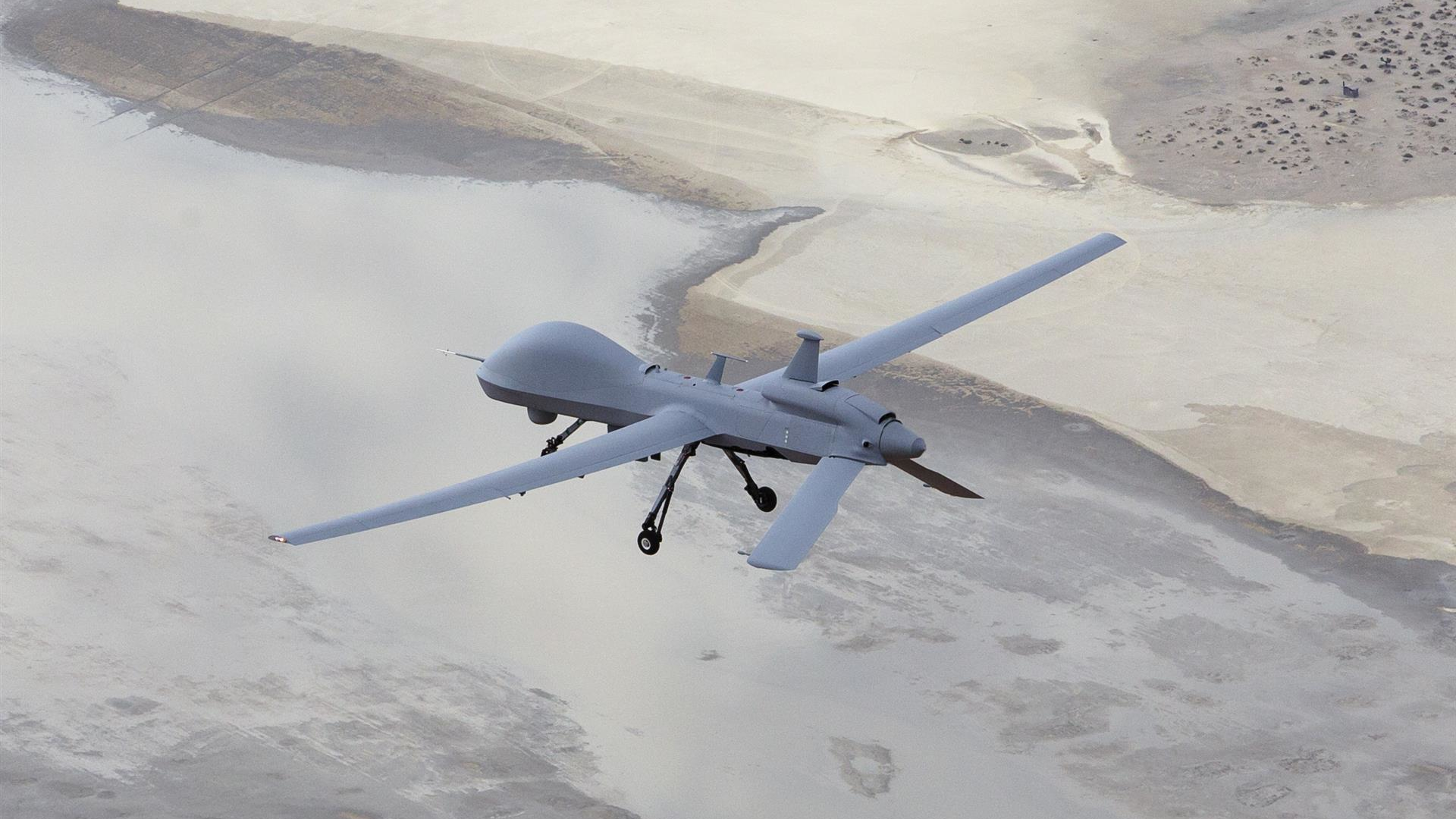 R Ige W002 First Flight El Mirage 2013 03