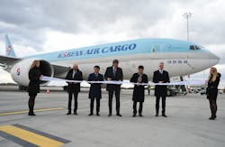 Taner Sari, Managing Director, Celebi Ground Handling Hungary; H.E. Kyoo Sik Choe, Ambassador of South Korea to Hungary; Dr Rolf Schnitzler, Chief Executive Officer, Budapest Airport; Jeong Soo Park, Managing Vice President for Europe, Korean Air; René Droese, Chief Property and Cargo Officer, Budapest Airport Taner Sari, Managing Director, Celebi Ground Handling Hungary; H.E. Kyoo Sik Choe, Ambassador of South Korea to Hungary; Dr Rolf Schnitzler, Chief Executive Officer, Budapest Airport; Jeong Soo Park, Managing Vice President for Europe, Korean Air; René Droese, Chief Property and Cargo Officer, Budapest Airport