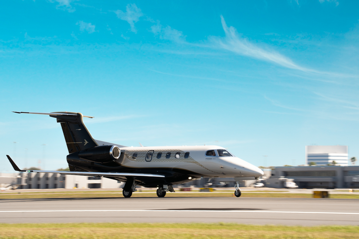 embraer new enhanced phenom 300e receives anac easa embraer new enhanced phenom 300e receives anac easa