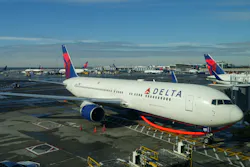 Delta Airlines Boeing 767 300 N185 Dn Quintin Soloviev 5e8b1c754b146