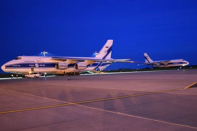 Two of the three Antonov AN-124 planes expected at EIA arrived late on Friday, May 29.