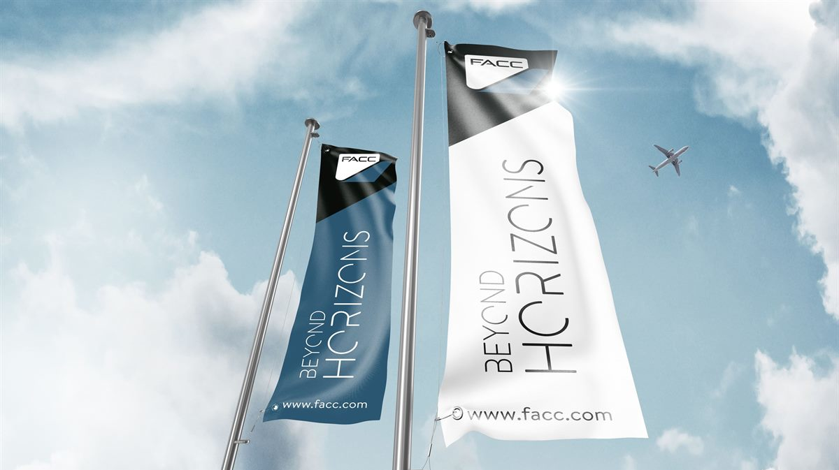 Facc Beyond Horizons Fahnen