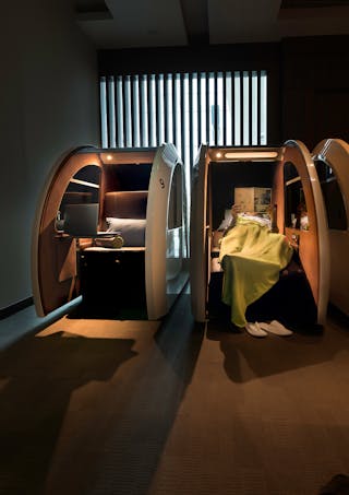 Sleep lounge sale