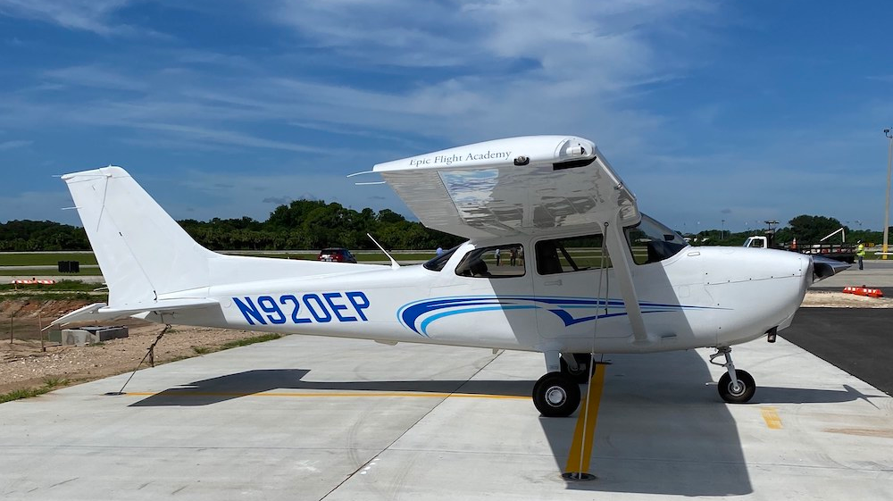 New Cessna 172 5f319e1c9b3eb