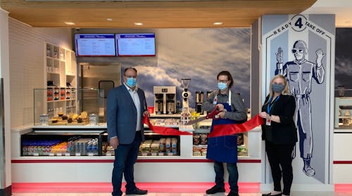 The new airport caf&eacute; spans 650 square feet in a convenient walk-up coffee bar.