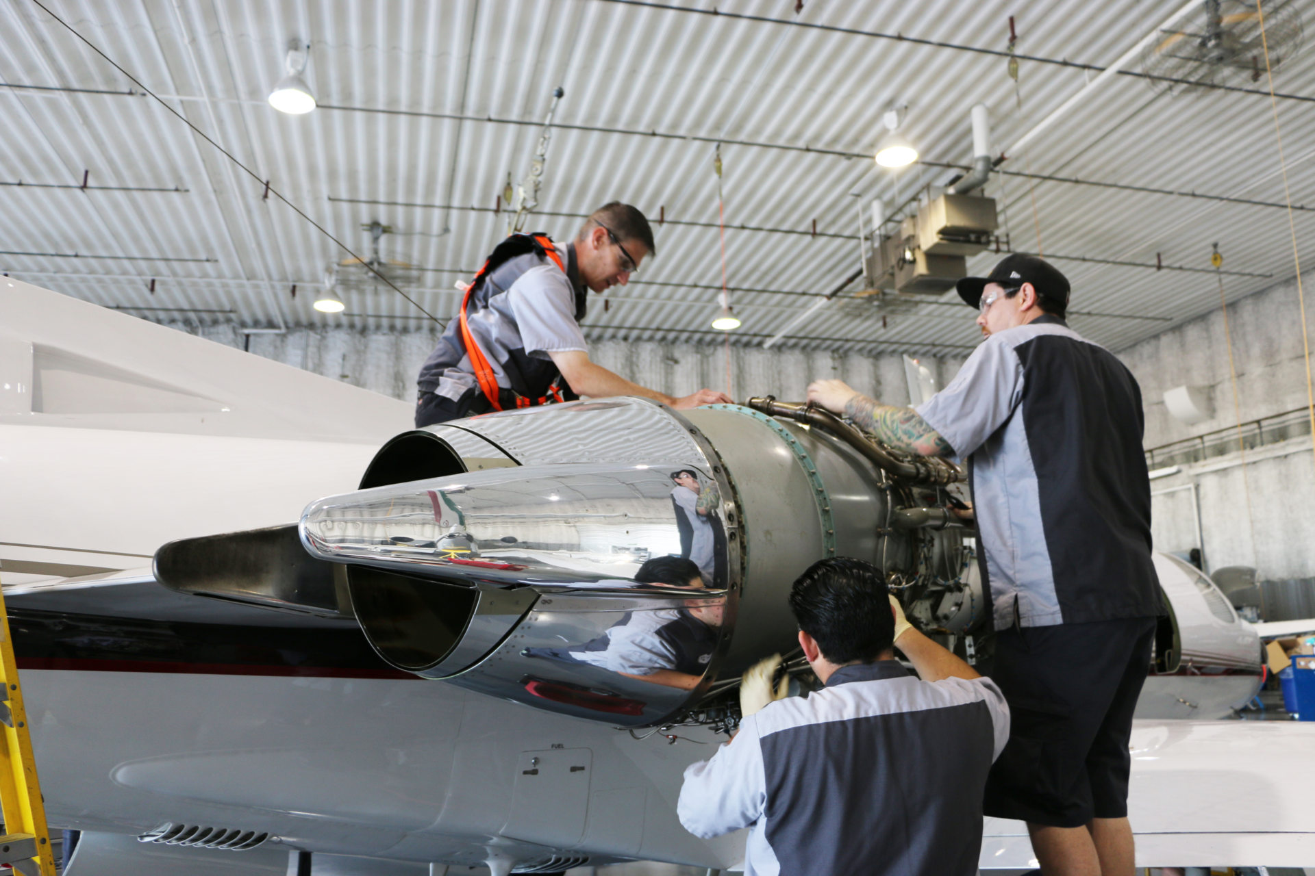 Through on-the-job experience, classroom training, hands-on lab work, and supplemental course materials, Duncan Aviation Engine Apprentices receive work experience and knowledge necessary to earn certification.