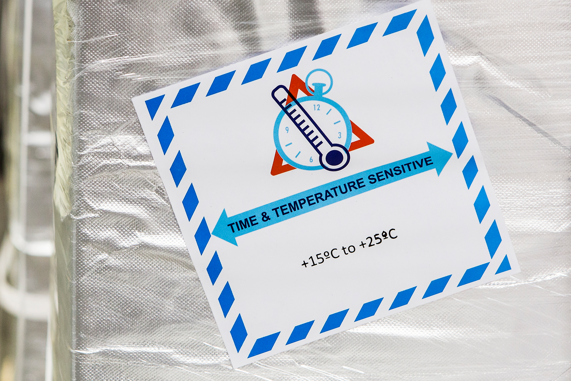 Time and temperature sensitive cargo packaging