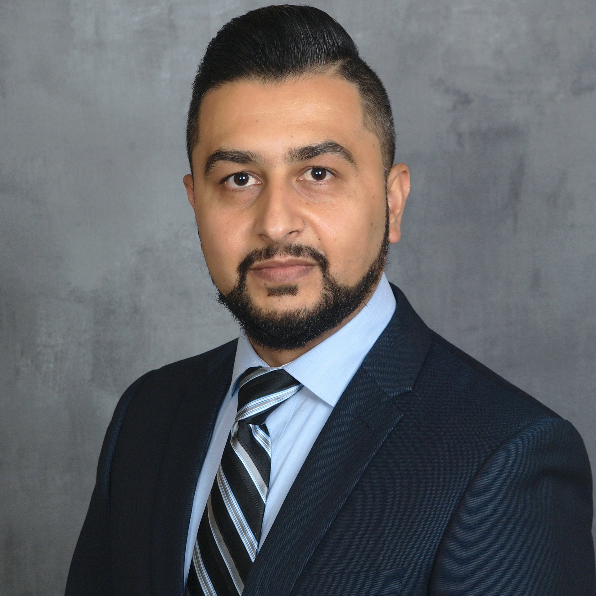 Elyas Ahmadzai 5f7de1c7da1e7