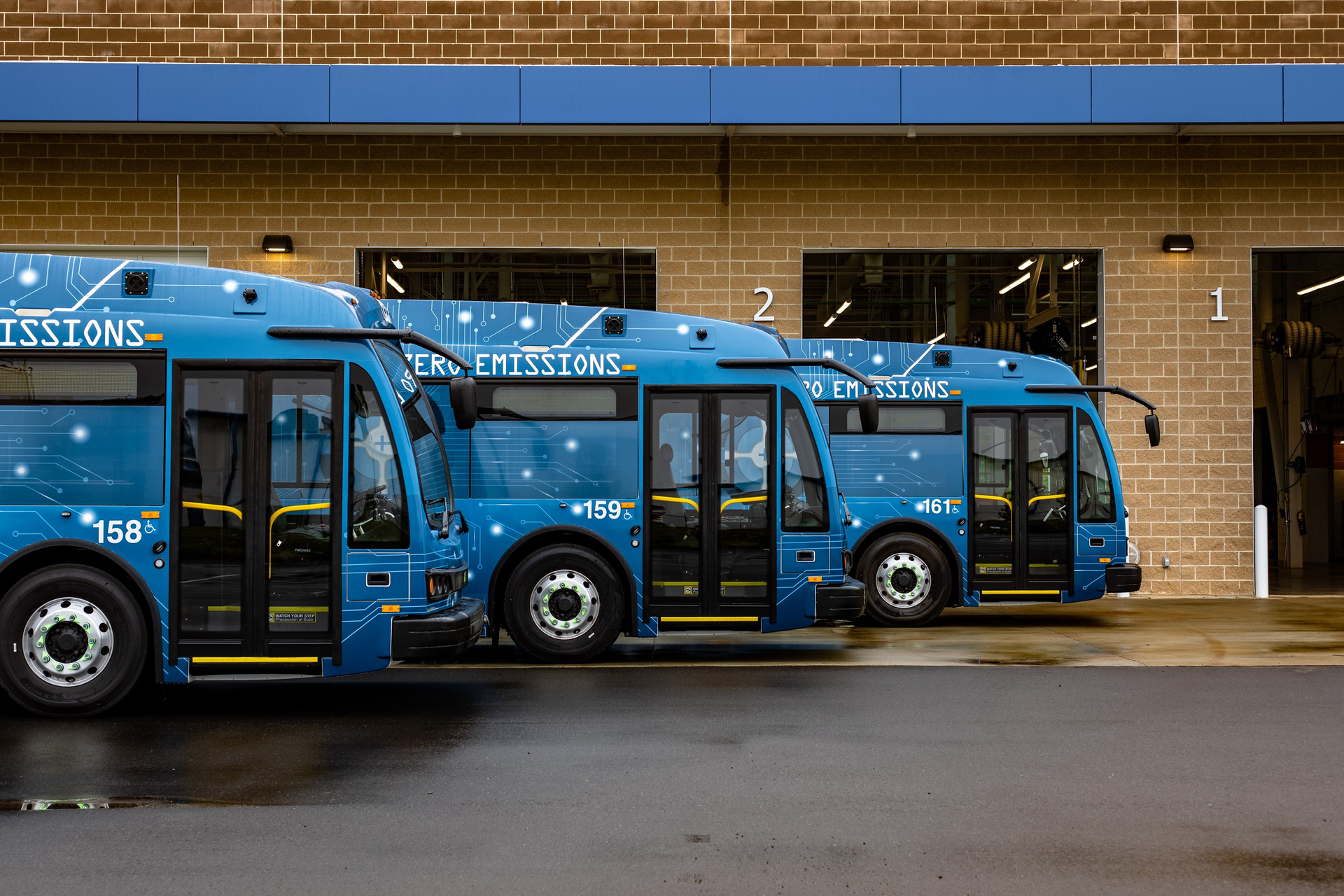 Clt Electric Buses 1
