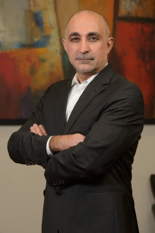 Betros Headshot 1 5faed37b845b5