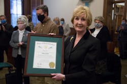 Donna 5fea19249b2e6 Donna 5fea19249b2e6