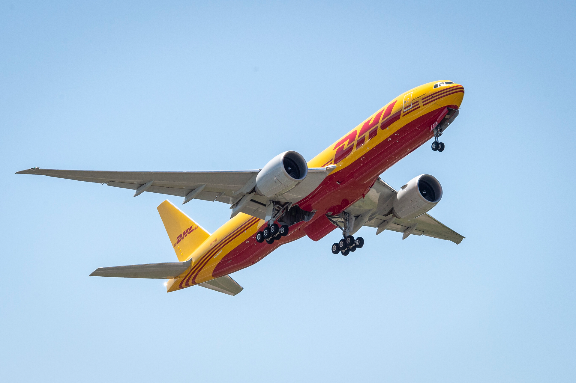 Shell Aviation Dhl