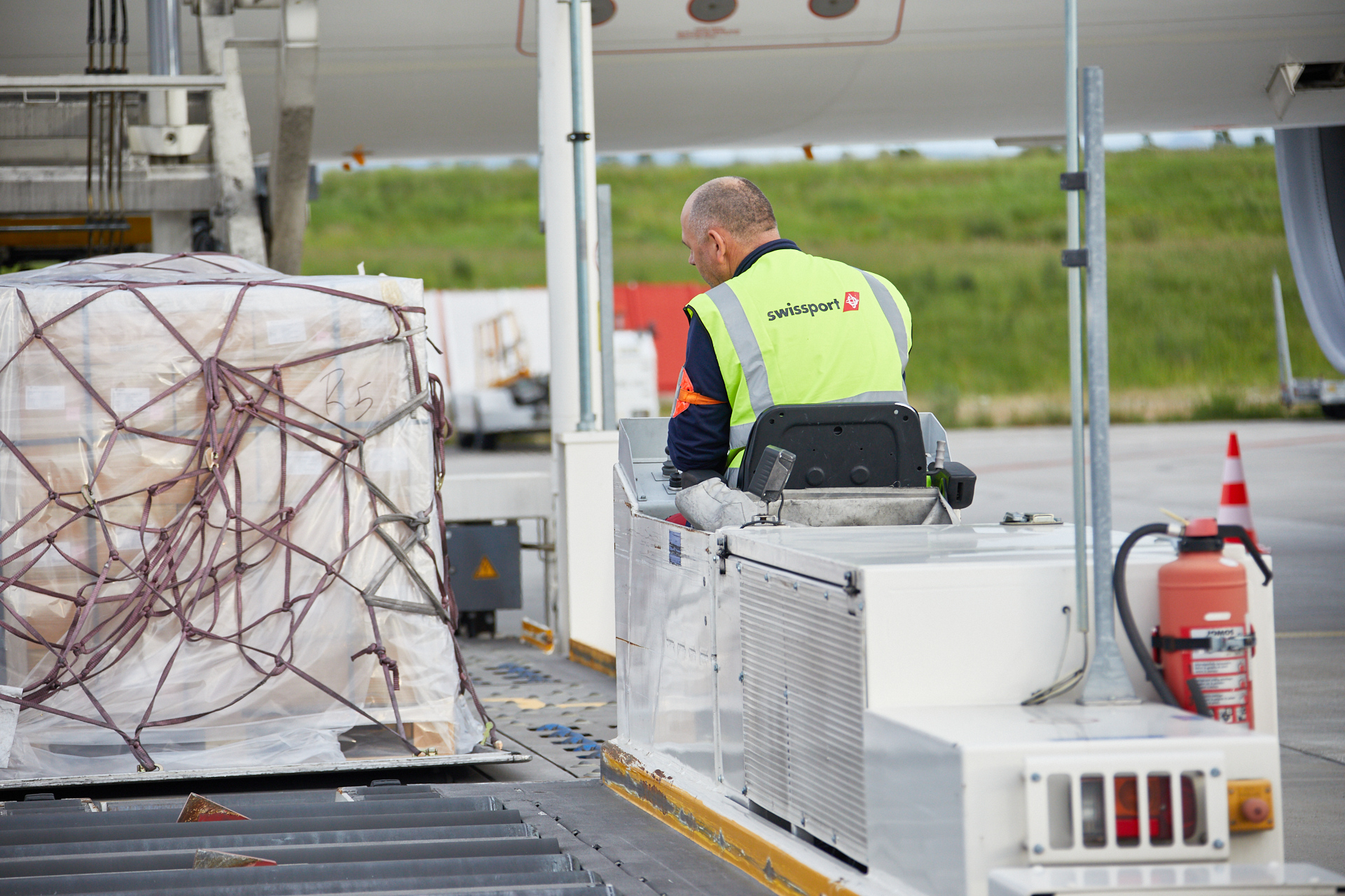 Swissport Wins Lufthansa Cargo Contract At Heathrow And Now Handles The ...