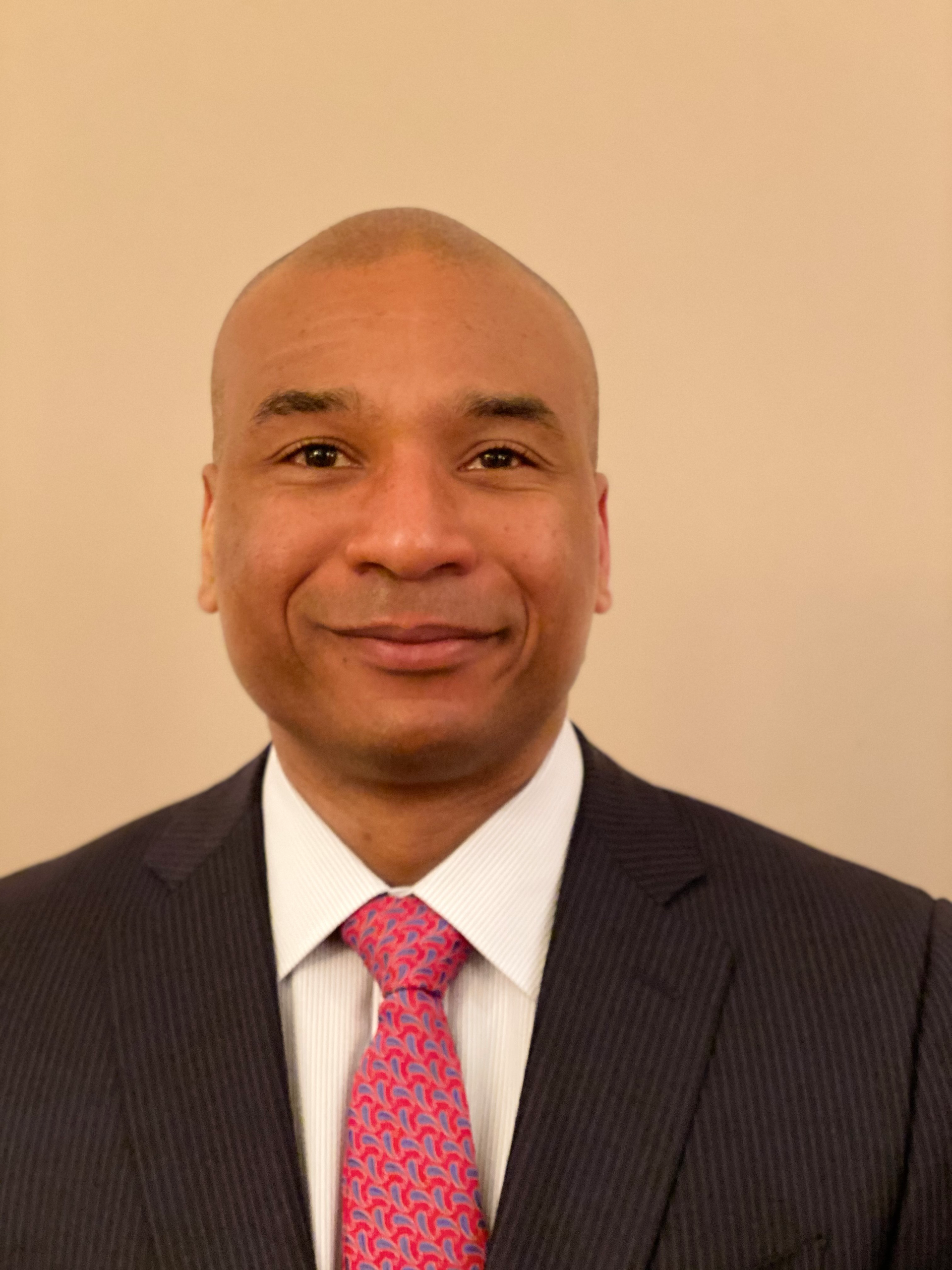 Warren Romaine Kipps De Santo 2 1 605b439fb0c62