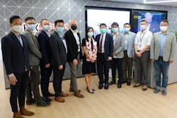 Representatives of both companies took a group photo after the contract signing ceremony. Representatives of both companies took a group photo after the contract signing ceremony.