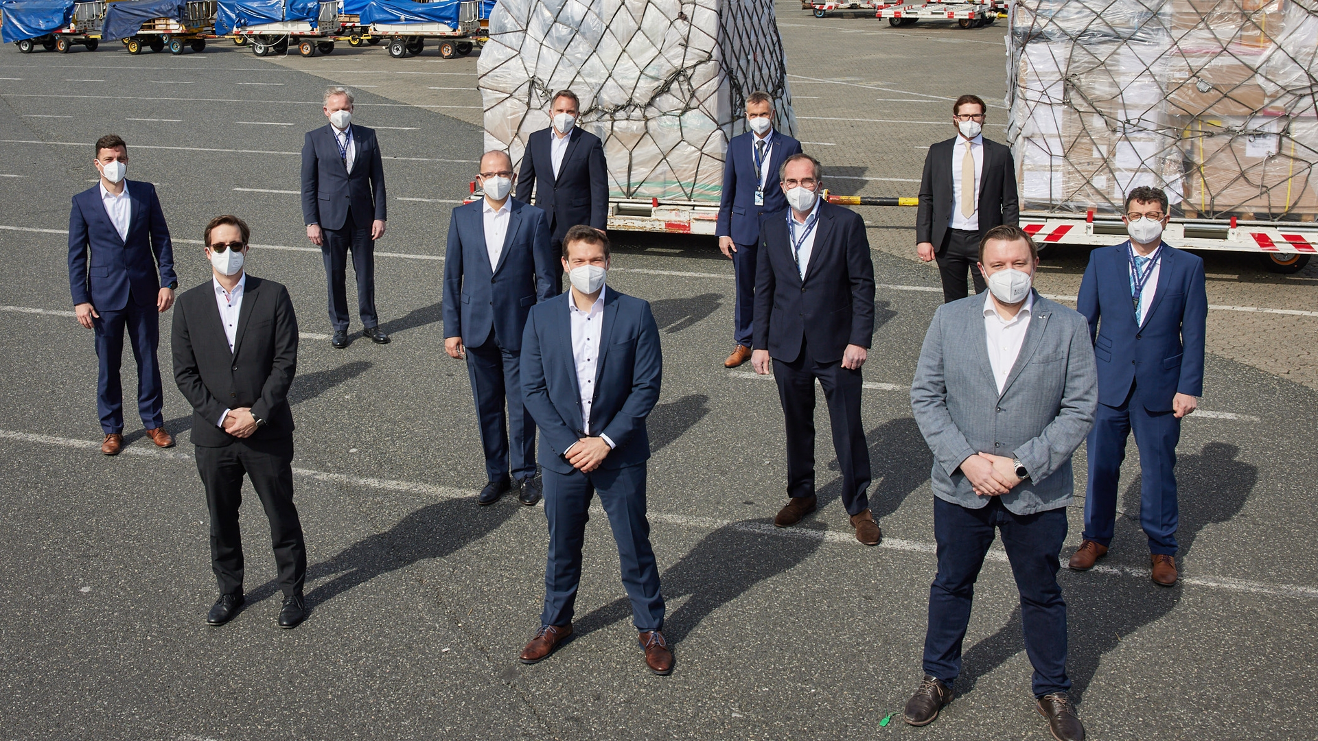 210422 Lhc Signing 004