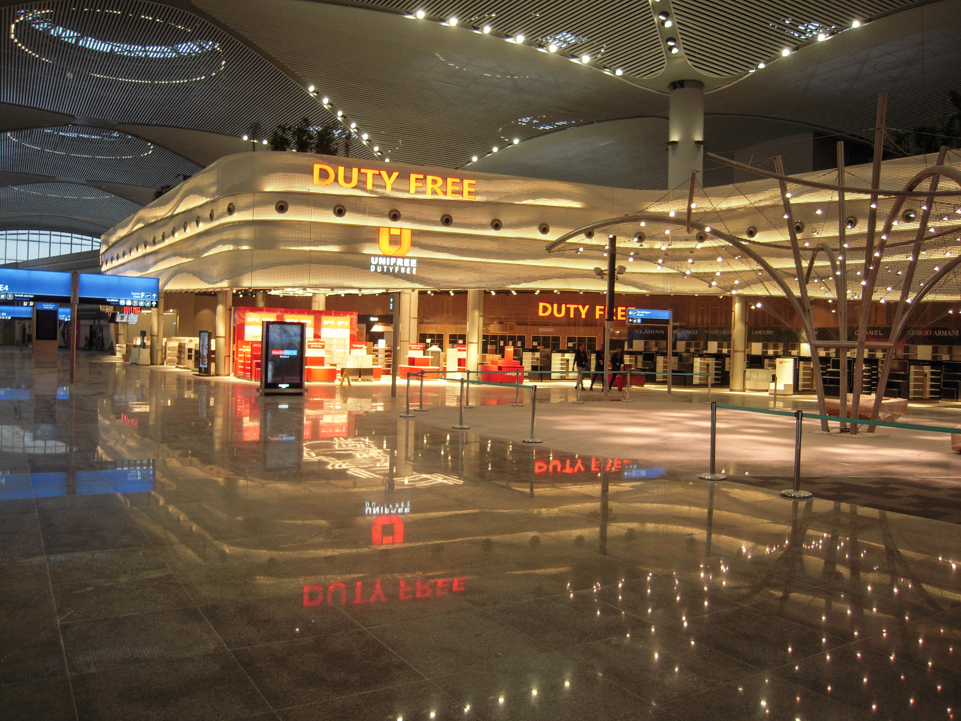 Sound reinforcement systems in public spaces must meet a minimum STIpa score for public safety reasons.