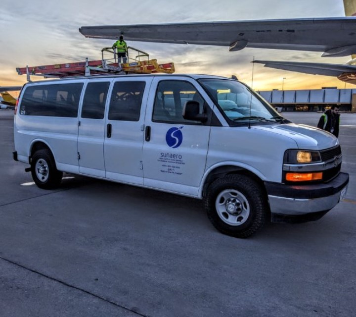 Sun Aero On Tarmac 720x640