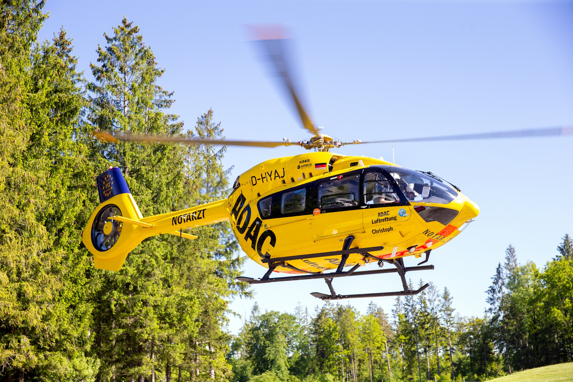 210607 First Rescue Helicopter Flies On Sustainable Aviation Fuel 1&copy;adac Luftrettung Theo Klein