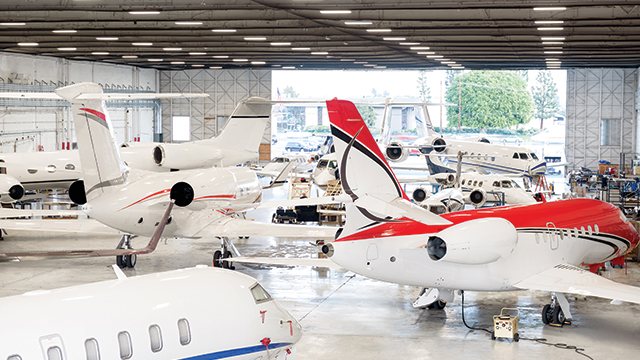 Clay Lacy Maintenance Facility Large 18 No Cart