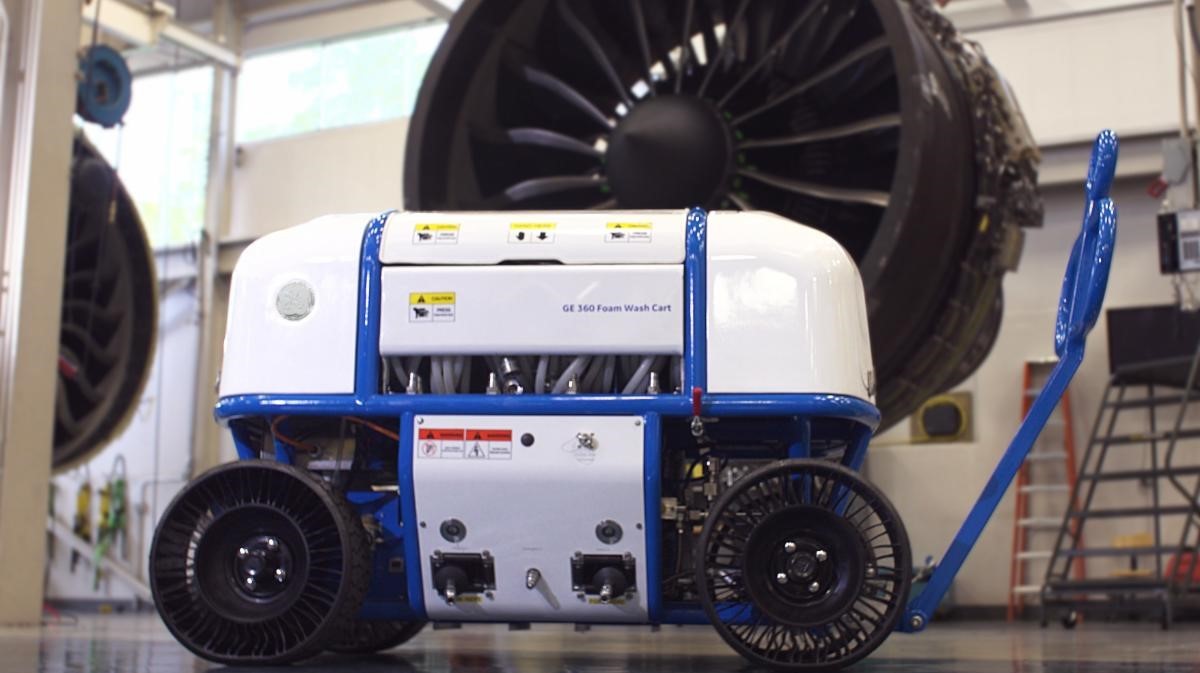 GE and RJ Partner to Use Groundbreaking Jet Engine Cleaning System, GE