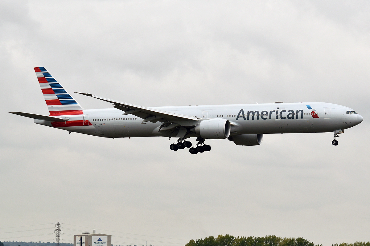 American Airlines, N723 An, Boeing 777 323 Er (49597296561)