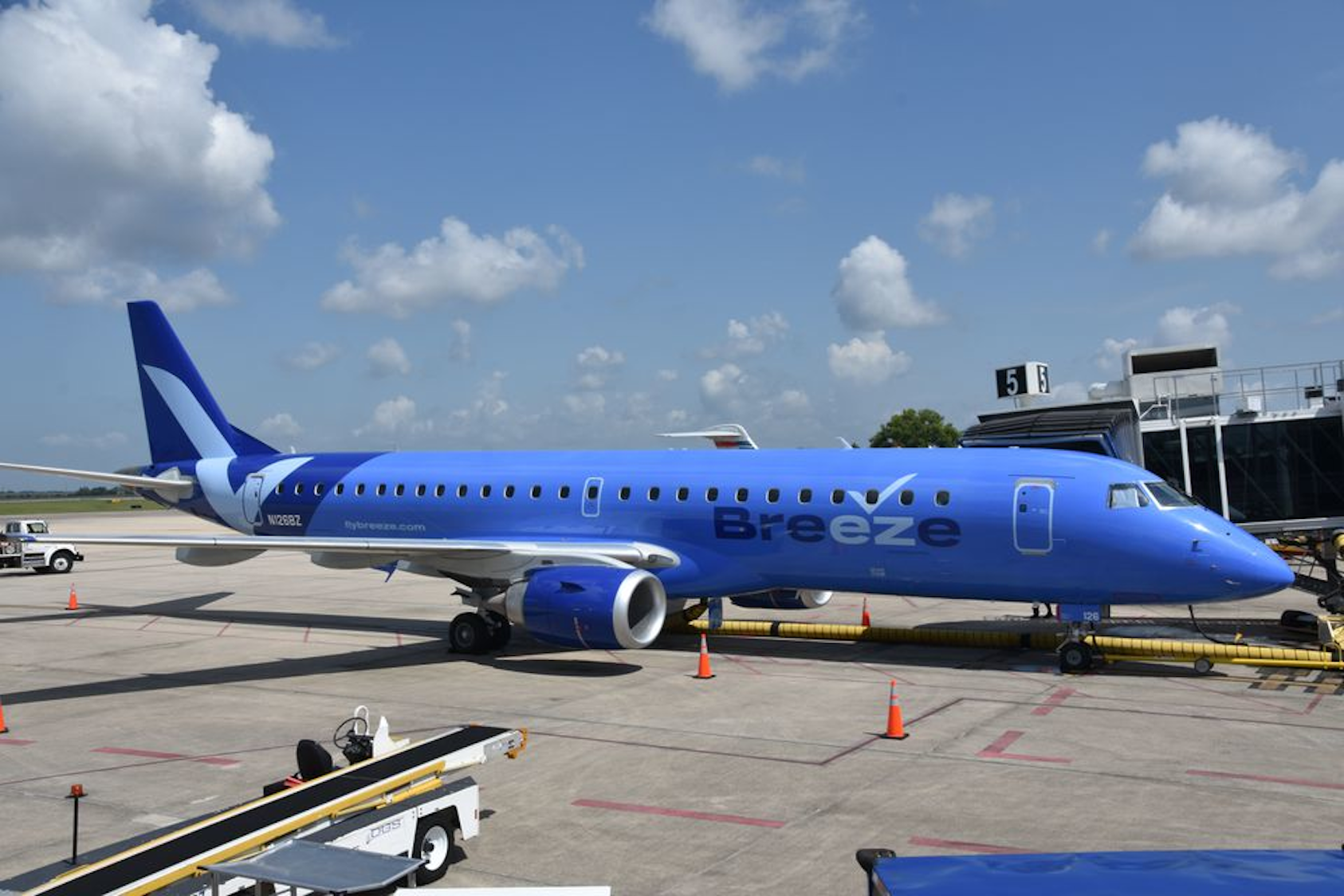 Breeze Airways, Huntsville’s New Low-Cost Carrier, Already Cutting Breeze Airways, Huntsville’s New Low-Cost Carrier, Already Cutting