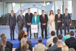 Group Photo Beg Airport 60e5c54889a64 Group Photo Beg Airport 60e5c54889a64