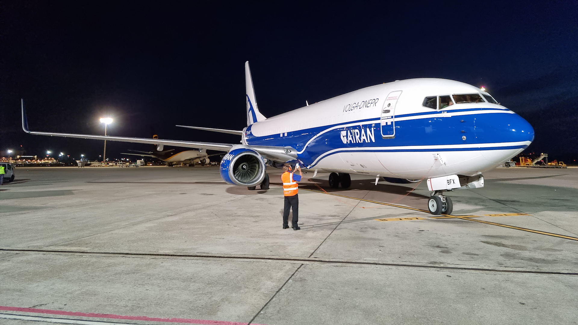 When ATRAN Airlines transported 42,640 one-day-old chicks from Spain to Russia, it was the express carrier's first European live-animal transportation.