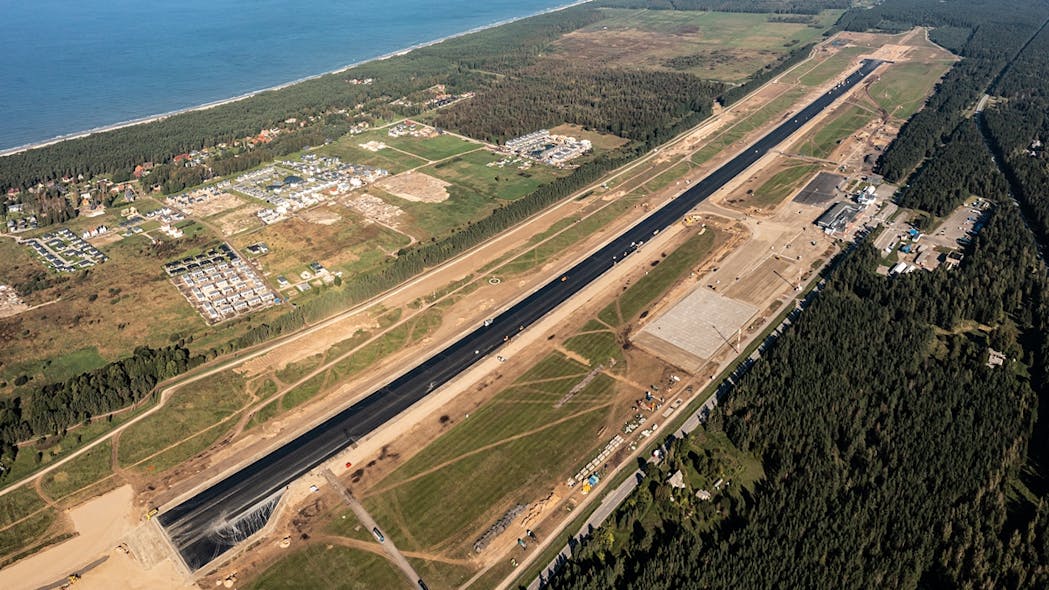 The reconstruction work of Palanga Airport, which has been started in early September, is proceeding according to the plan. Asphalting of the runway is now completed.