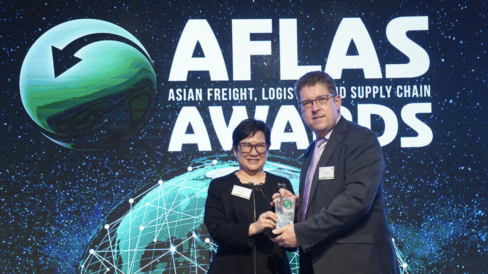 Hactl Executive Director and Chief Financial Officer Amy Lam receives the &ldquo;Best Green Air Cargo Terminal Operator&rdquo; award.