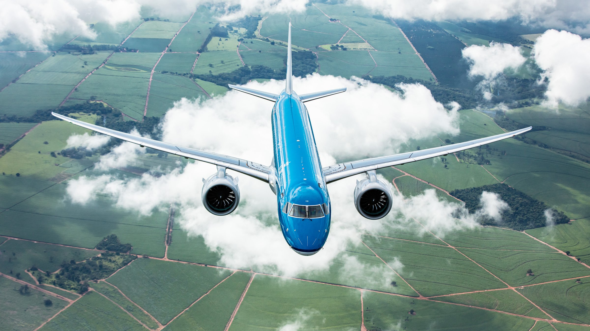 E195 E2 Klm Airtoair 082 Detail