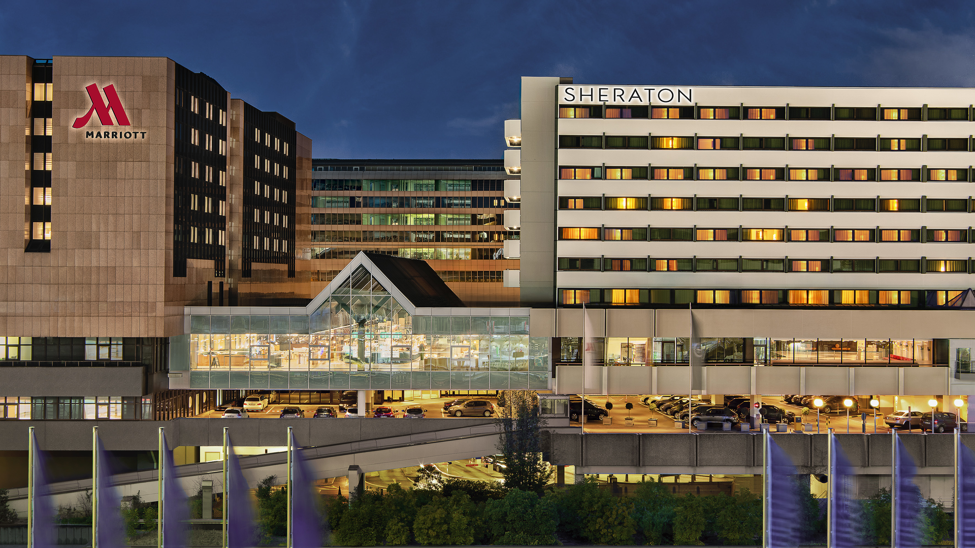 Frankfurt Airport Marriott Hotel (open since 2020) and Sheraton Frankfurt Airport Hotel & Conference Center together become the first European Marriott dual brand hotel operating two Marriott International premium brands, Marriott & Sheraton, under one roof. The pioneering dual brand concept, which will complete in January 2022, will be the largest airport hotel in Europe and is writing the next chapter of Frankfurt as a global business and leisure travel hub.