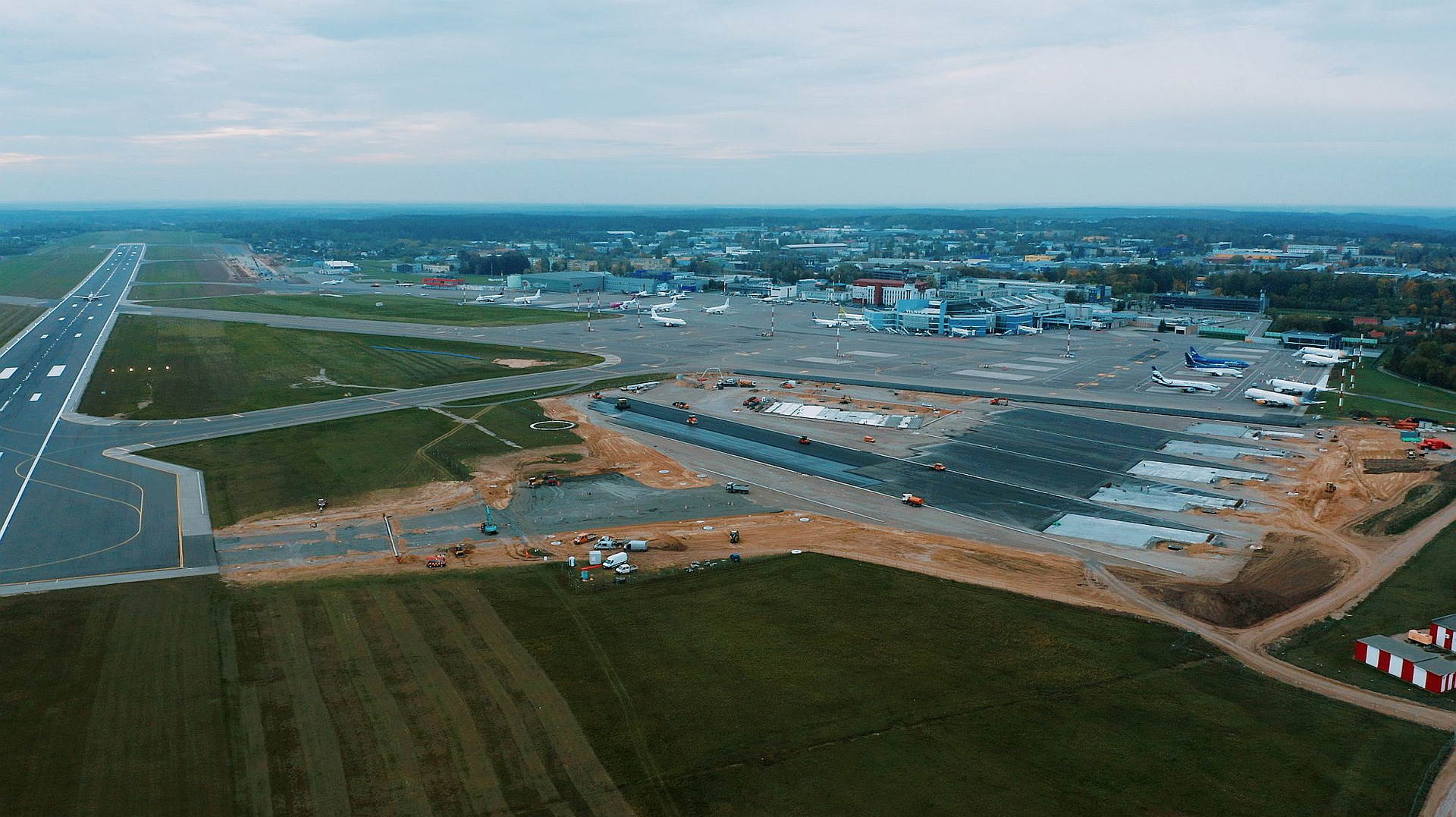 The largest infrastructure reconstruction project in the history of Vilnius Airport, which has been intensively carried out for three years at Vilnius Airport aerodrome, is moving towards the end.