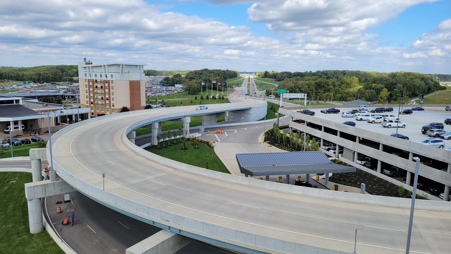 The new consolidated rental car facility at the Cincinnati/Northern Kentucky International Airport was honored by the American Council of Engineering Companies of Ohio and is in the running for the National ACEC 2022 Engineering Excellence Awards.